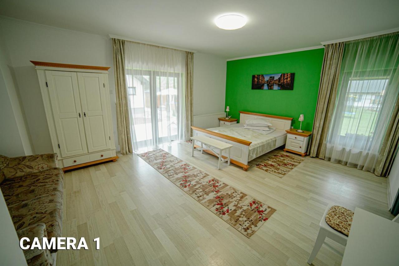 Pensiunea Arc Bucovina Vama  Esterno foto
