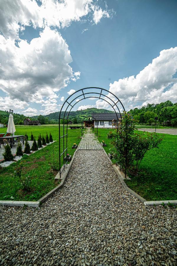 Pensiunea Arc Bucovina Vama  Esterno foto